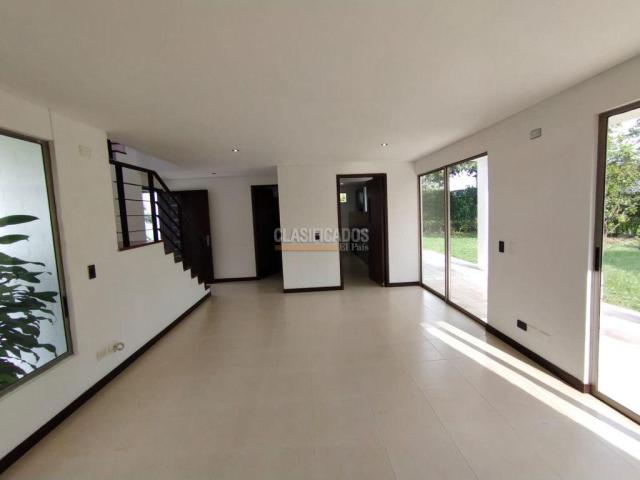 Casas, Venta en La Morada