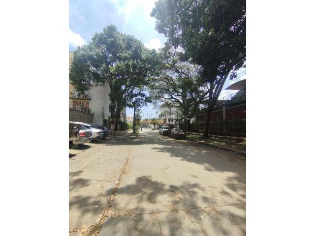 Apartamentos, Alquiler en El Refugio