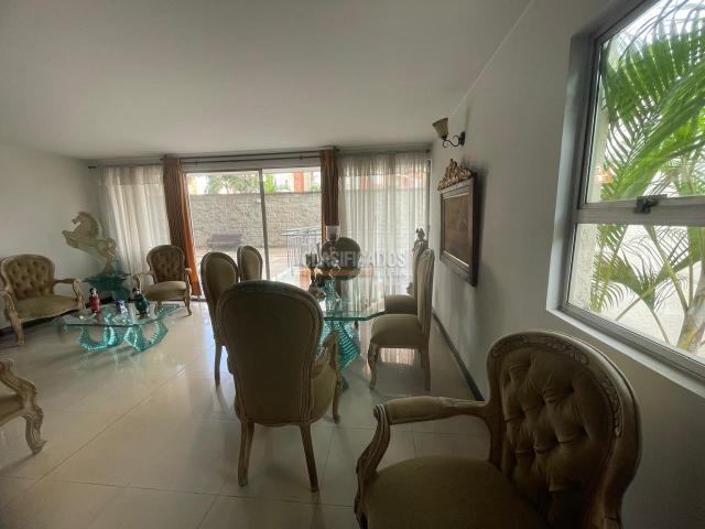 Apartamentos, Venta en La Flora