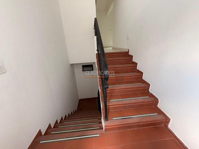 Edificios, Alquiler en Eucarístico