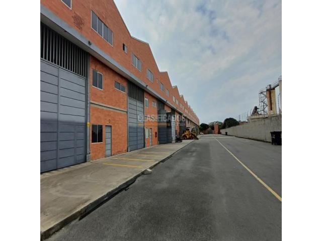 Locales y Bodegas, Alquiler en Yumbo