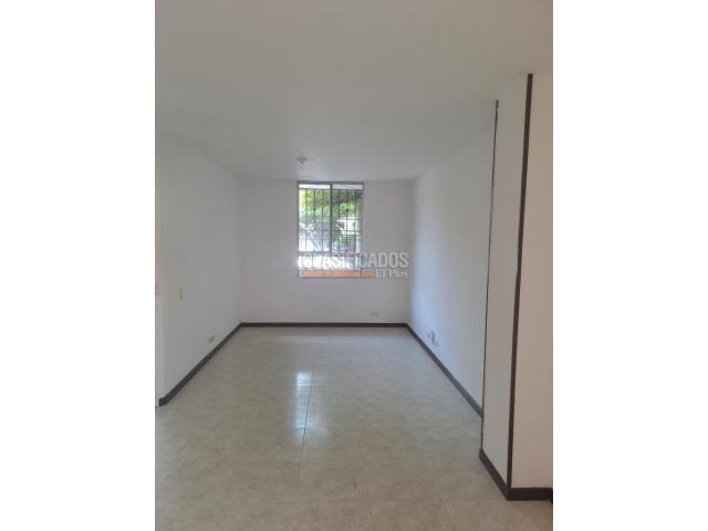 Casas, Alquiler en Valle del Lili