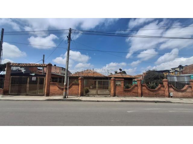 Casas, Alquiler en Chía