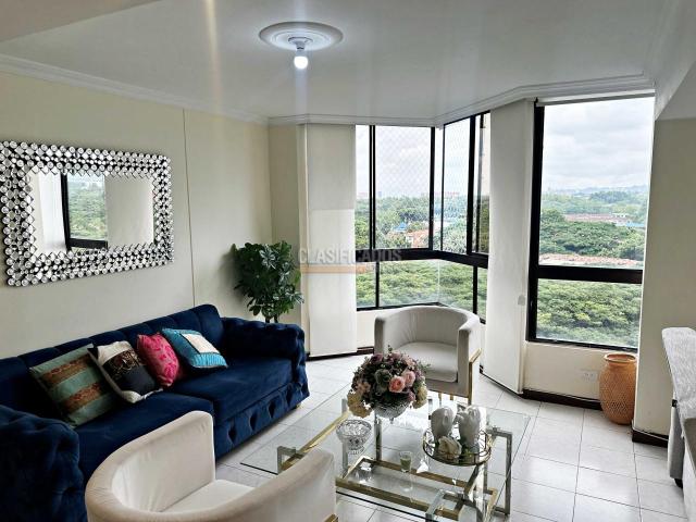 Apartamentos, Venta en Las Quintas de Don Simón