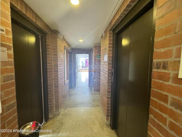 Oficinas y Consultorios, Alquiler en Bogotá