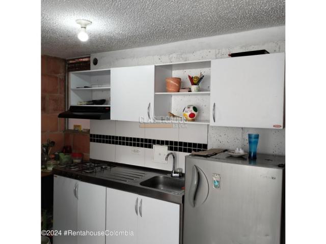 Apartamentos, Venta en Soacha