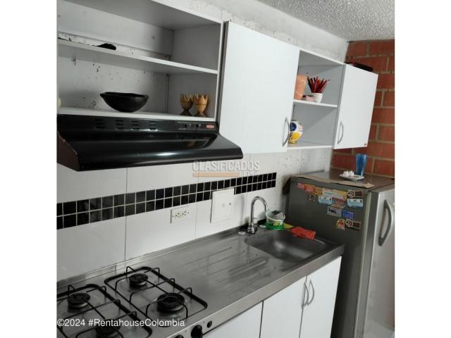 Apartamentos, Venta en Soacha