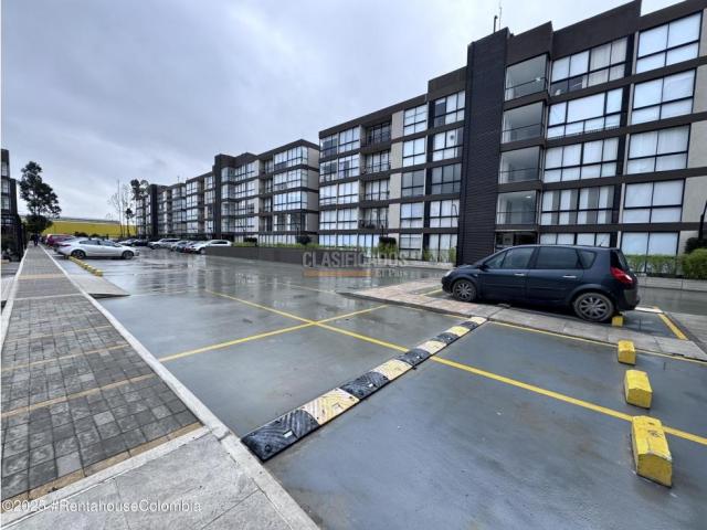 Apartamentos, Venta en Cajica