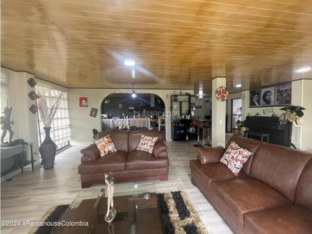 Casas, Alquiler en La Calera