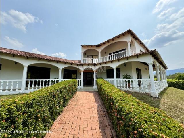 Casas, Venta en Carmen de Apicala