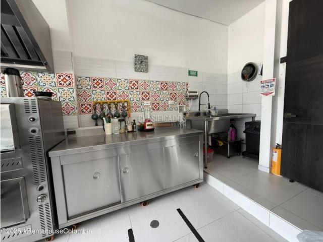 Locales y Bodegas, Alquiler en Ricaurte