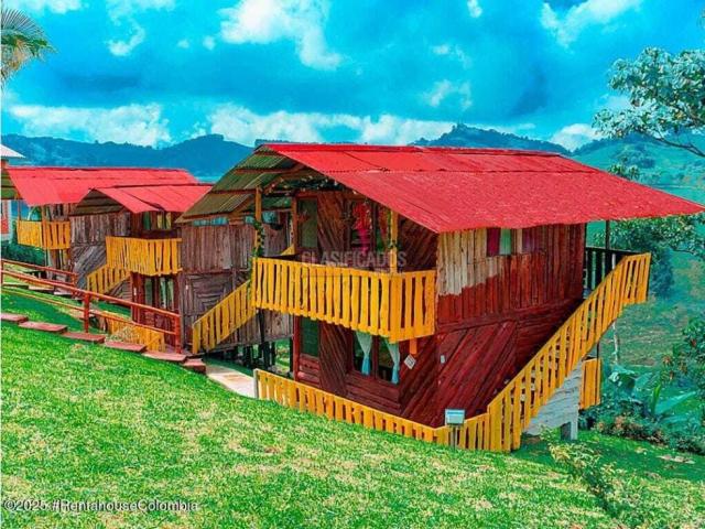 Casas, Venta en Santa Rosa de Cabal