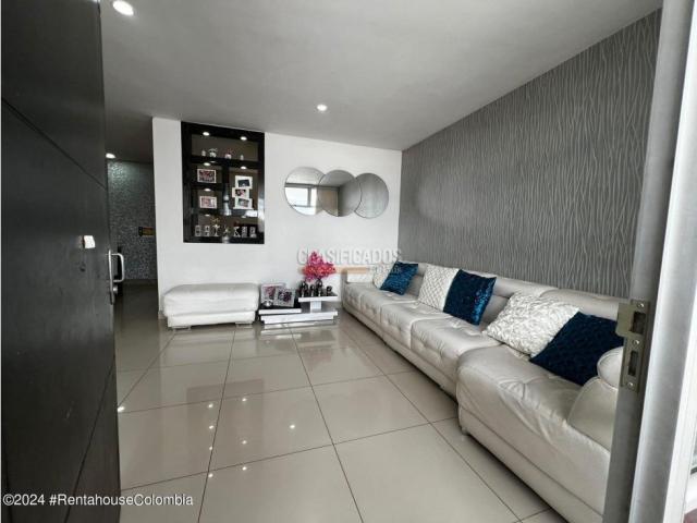 Casas, Venta en Los Patios