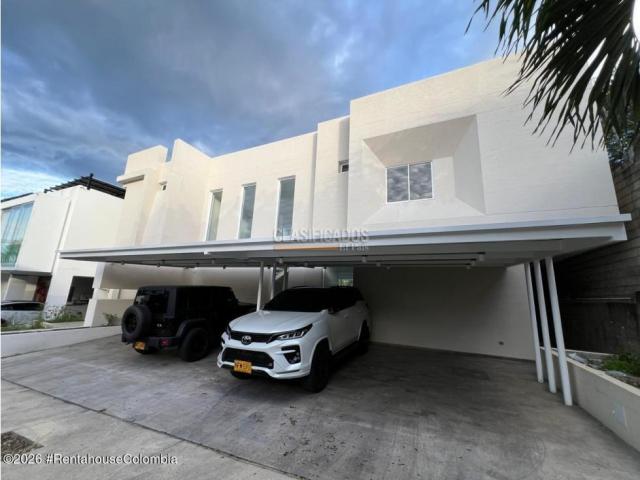 Casas, Venta en Los Patios