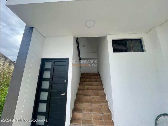 Apartamentos, Venta en Cota