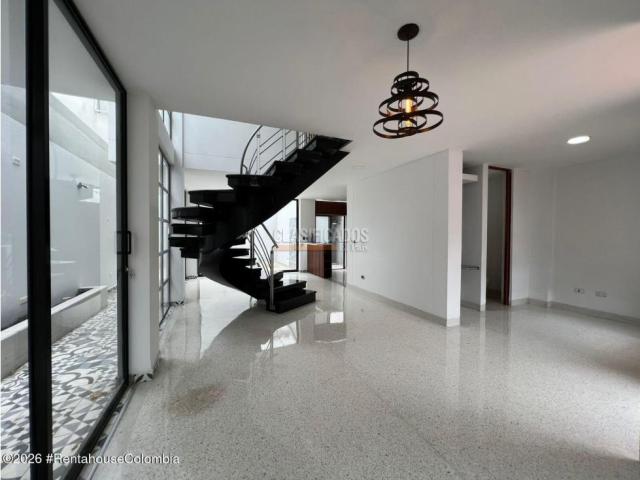 Casas, Alquiler en Los Patios