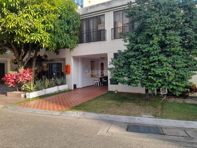 Casas, Venta en La Hacienda