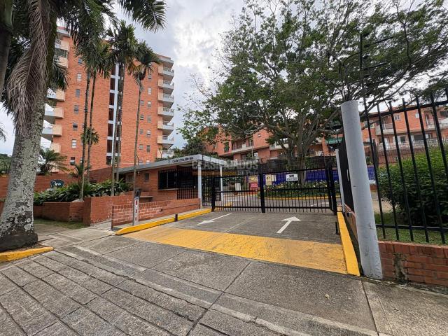 Apartamentos, Venta en Ciudad Jardín