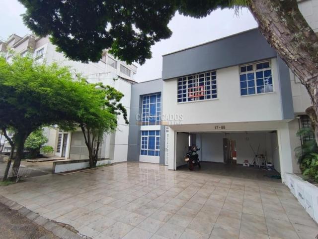 Casas, Alquiler en Ciudad Jardín