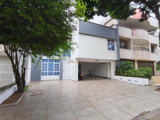 Casas, Alquiler en Ciudad Jardín