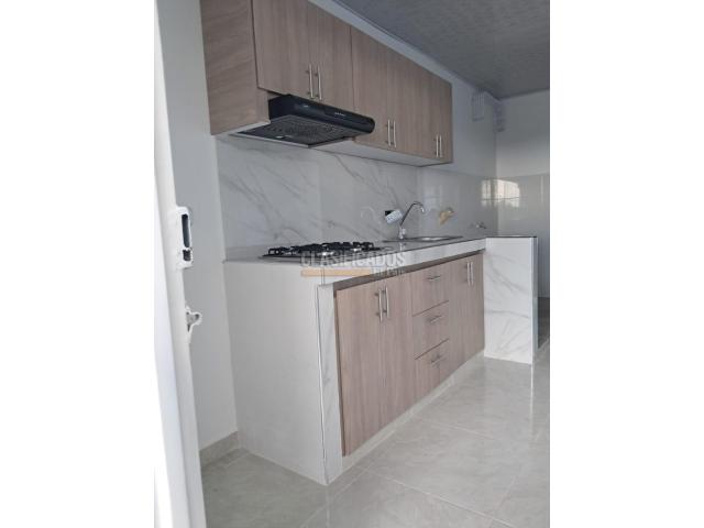 Apartaestudios, Alquiler en Salomia