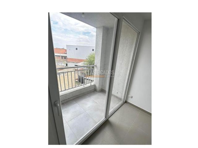 Apartamentos, Venta en Yumbo