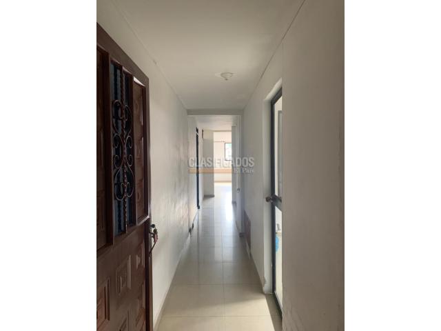 Apartaestudios, Alquiler en Champagñat