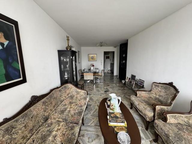 Apartamentos, Venta en El Limonar