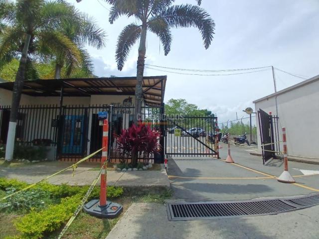 Apartamentos, Alquiler en Meléndez