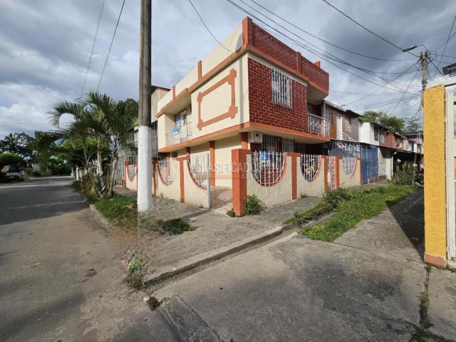 Casas, Alquiler en Palmira