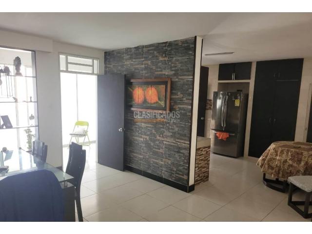 Casas, Venta en La Flora