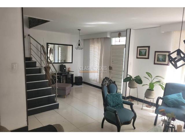 Casas, Venta en La Flora