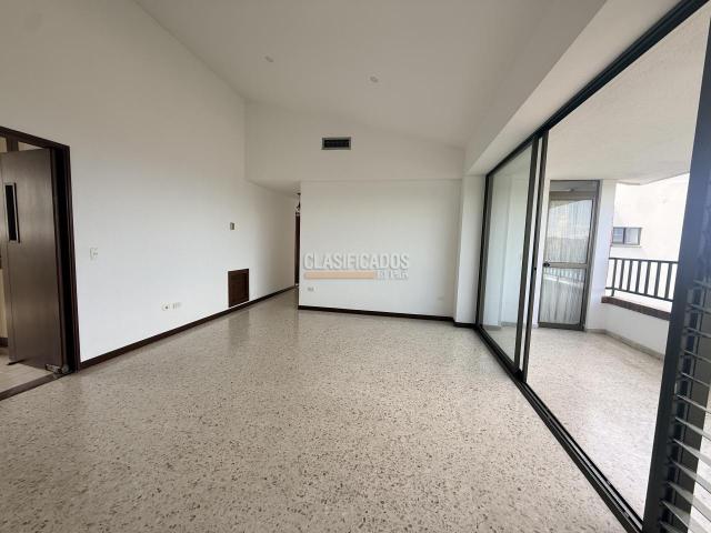 Apartamentos, Venta en Ciudad Jardín