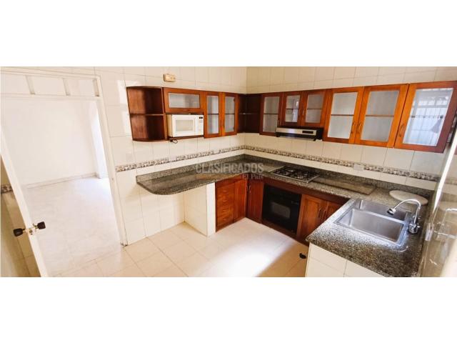 Casas, Venta en El Limonar