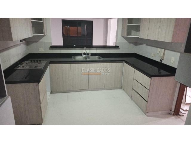 Casas, Venta en Ciudad Jardín