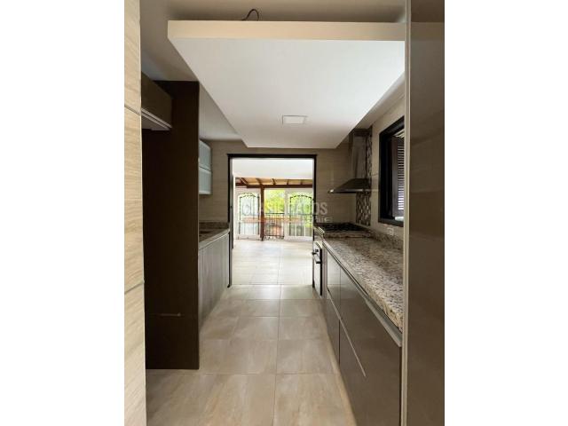 Casas, Venta en Ciudad Jardín