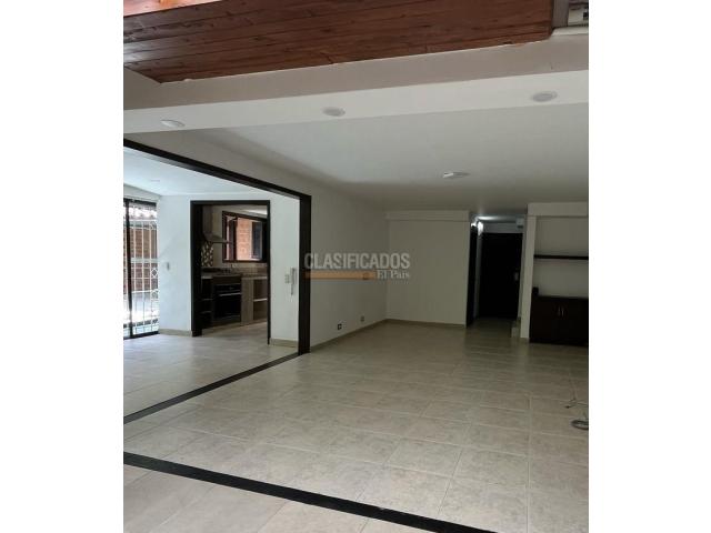 Casas, Venta en Ciudad Jardín