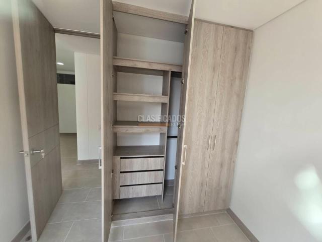 Apartamentos, Venta en Valle del Lili