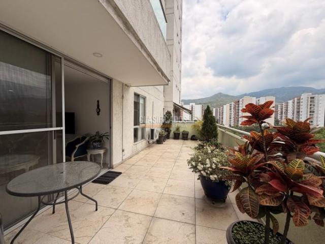 Apartamentos, Venta en La Flora