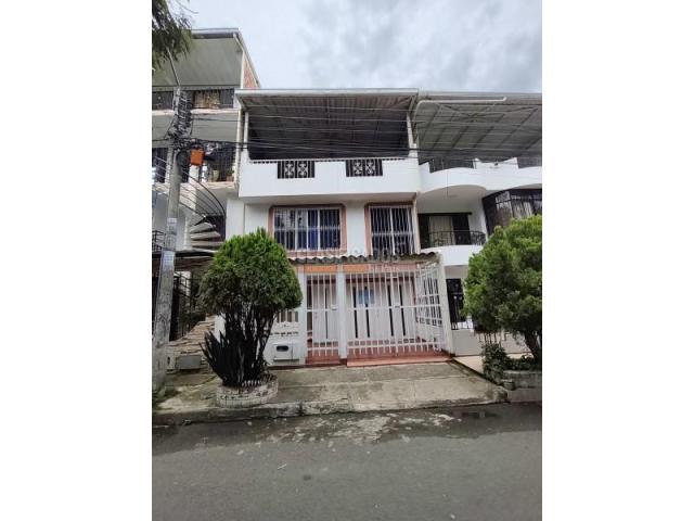 Casas, Venta en Ciudad 2.000