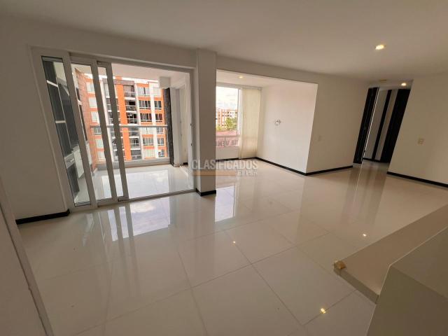 Apartamentos, Venta en Valle del Lili