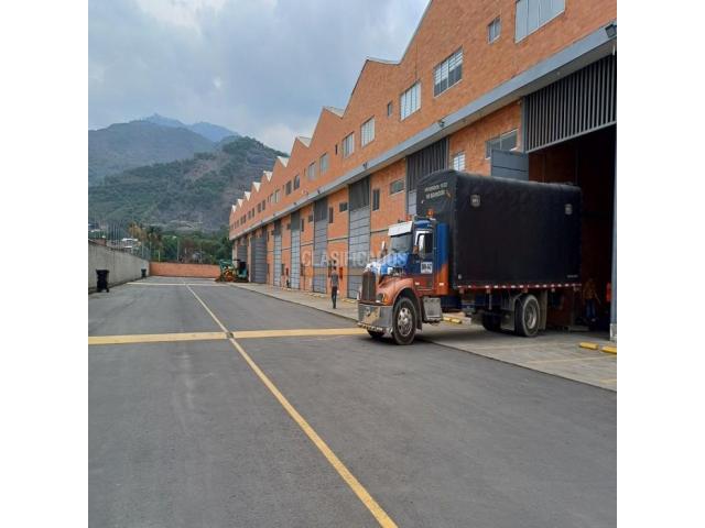 Locales y Bodegas, Alquiler en Yumbo