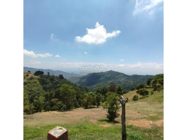 Fincas y Casas Campestres, Venta en Yumbo