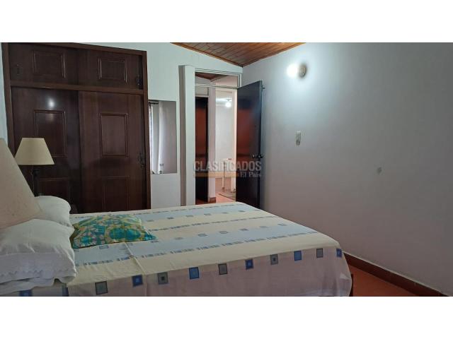 Casas, Venta en Paseo de los Almendros