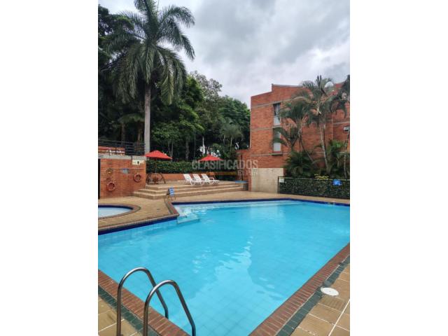 Casas, Alquiler en Valle del Lili