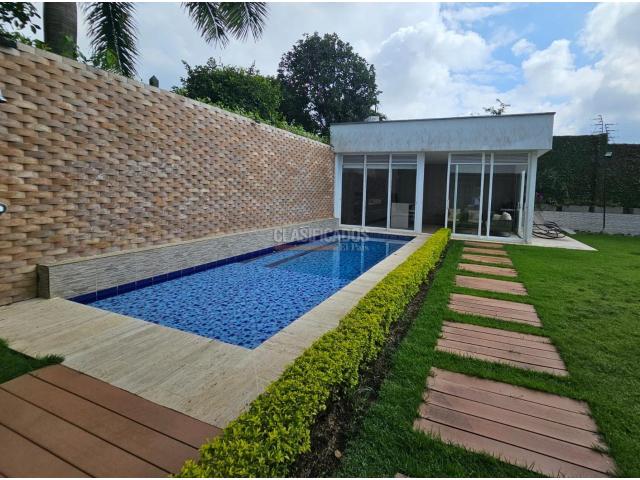 Casas, Venta en Ciudad Jardín