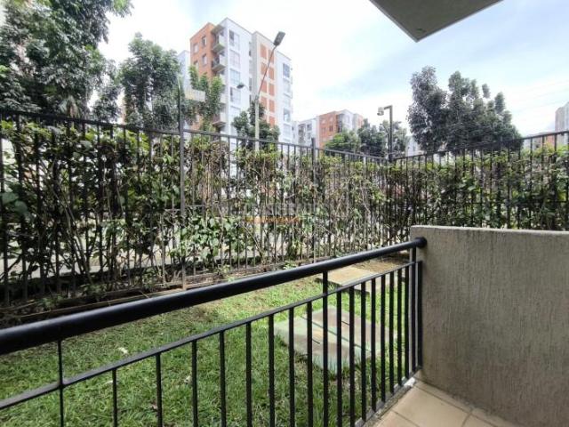 Apartamentos, Alquiler en Ciudad Melendez