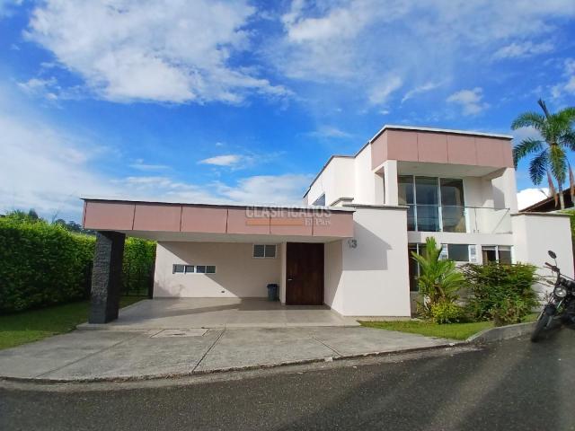 Casas, Alquiler en Pereira