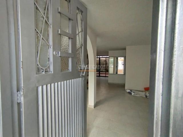 Casas, Alquiler en Ciudad Los Álamos