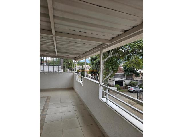 Casas, Venta en Camino Real